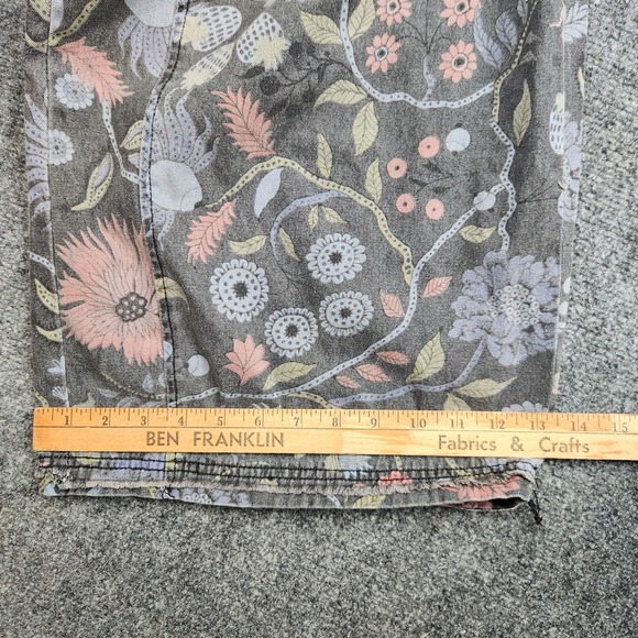 Easel Overalls Womens Large Gray Floral Denim Cropped Wide Leg Boho Casual - Picture 11 of 12
